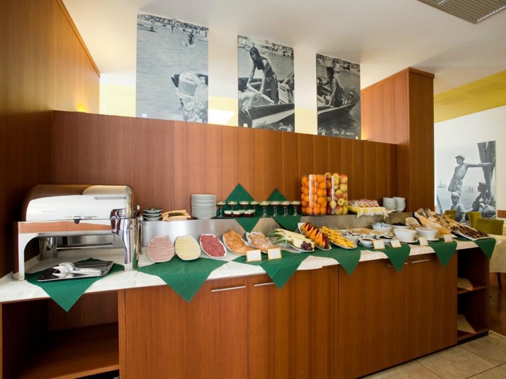 Hotel Vienna Lido di Jesolo Dış mekan fotoğraf