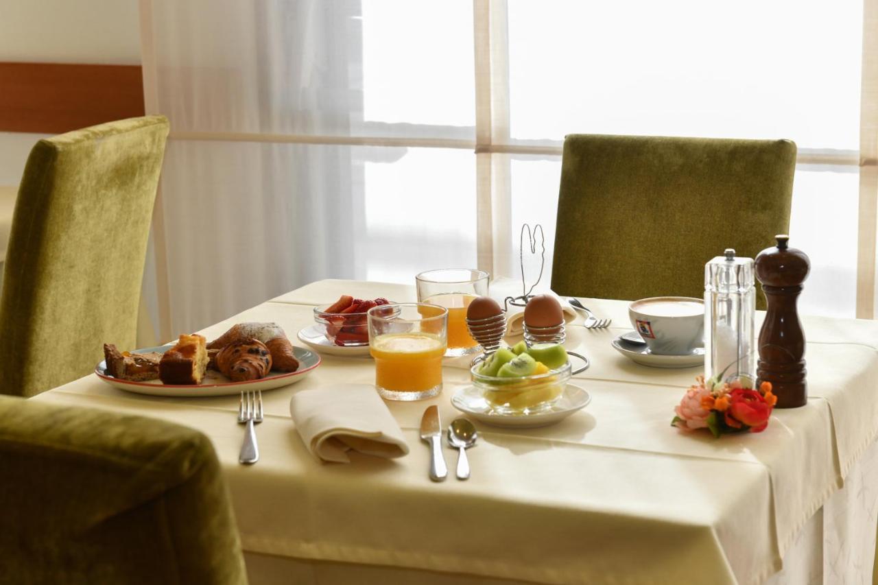 Hotel Vienna Lido di Jesolo Dış mekan fotoğraf