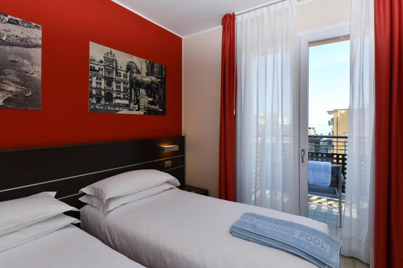 Hotel Vienna Lido di Jesolo Dış mekan fotoğraf
