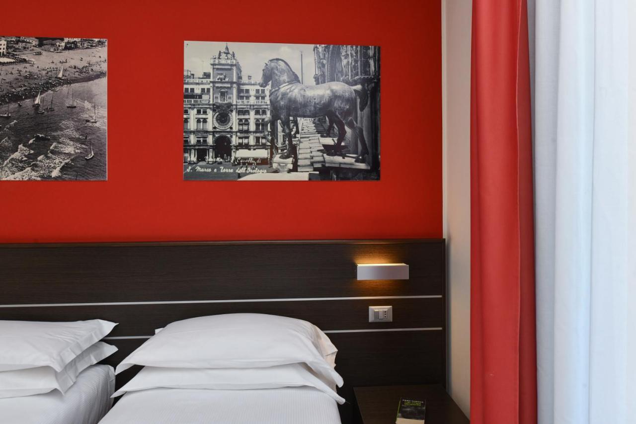 Hotel Vienna Lido di Jesolo Dış mekan fotoğraf