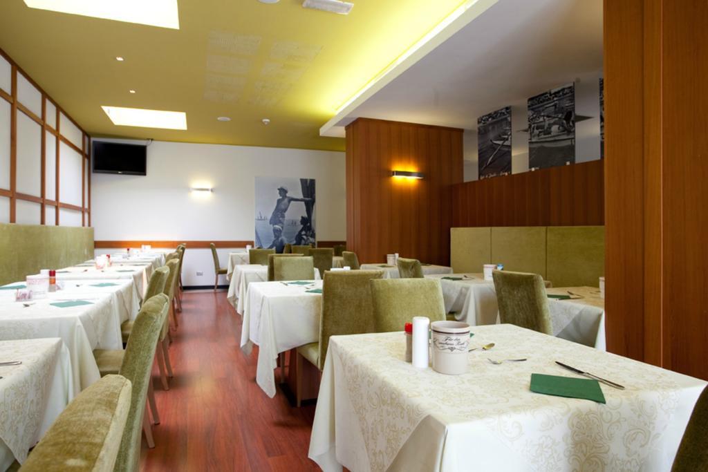 Hotel Vienna Lido di Jesolo Dış mekan fotoğraf