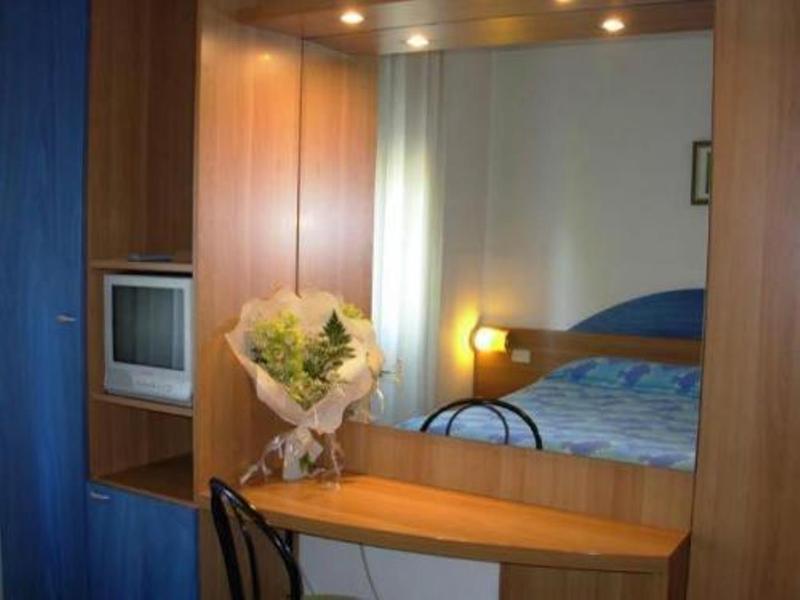 Hotel Vienna Lido di Jesolo Dış mekan fotoğraf