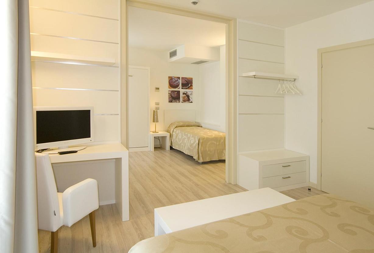 Hotel Vienna Lido di Jesolo Dış mekan fotoğraf